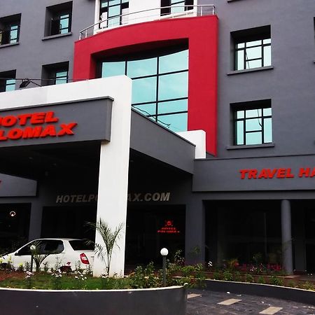 Hotel Polo Max Jabalpur Esterno foto