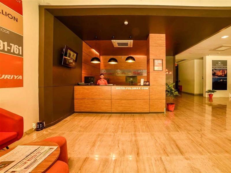 Hotel Polo Max Jabalpur Esterno foto