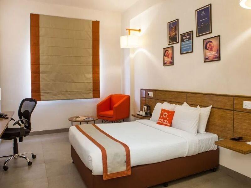 Hotel Polo Max Jabalpur Esterno foto