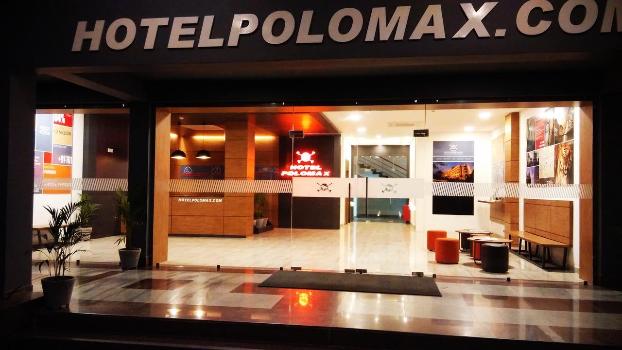 Hotel Polo Max Jabalpur Esterno foto